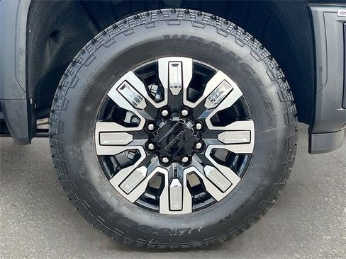 New 2026 GMC Sierra 2500 Denali w/ Denali Reserve Package image 19