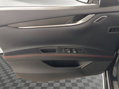 Used 2018 Maserati Ghibli S GranSport image 14