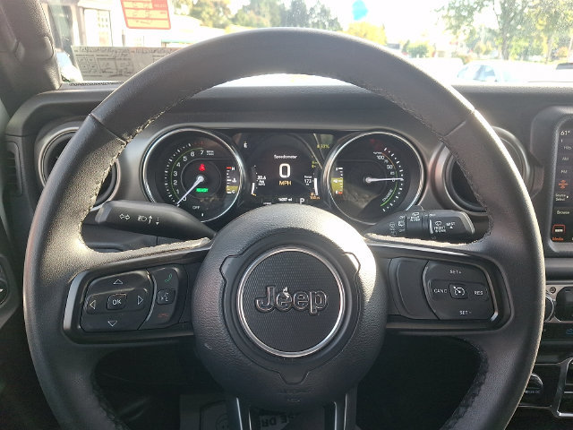 Used 2023 Jeep Wrangler Unlimited w/ 8.4" Radio Group AWD/4WD image 19