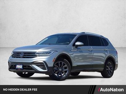 Used 2022 Volkswagen Tiguan SE w/ Panoramic Sunroof Package