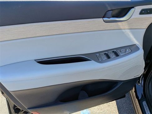 Used 2023 Hyundai Palisade Limited w/ Cargo Package image 9