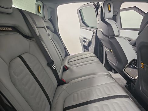 Used 2025 Rivian R1T Adventure image 22