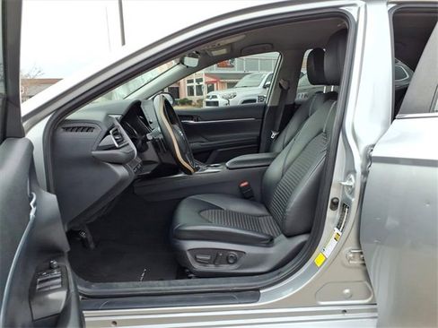 Used 2023 Toyota Camry SE image 13