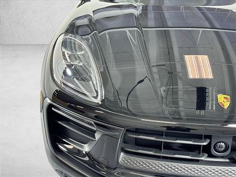 Used 2026 Porsche Macan AWD/4WD image 27