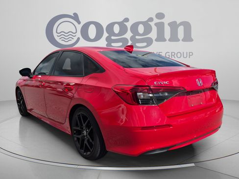 Used 2022 Honda Civic Sport image 4
