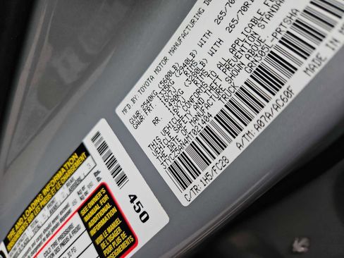 Used 2021 Toyota Tacoma SR5 w/ Trail Edition image 14