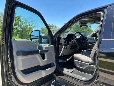 Used 2021 Ford F250 XLT w/ XLT Premium Package AWD/4WD image 13