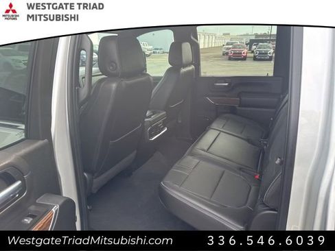 Used 2020 Chevrolet Silverado 2500 High Country w/ Technology Package AWD/4WD image 9