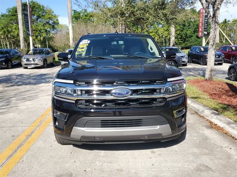 Used 2024 Ford Expedition Max Limited image 2