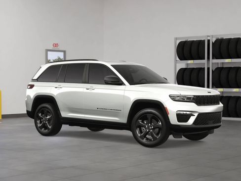 New 2025 Jeep Grand Cherokee Limited w/ Black Appearance Package image 7