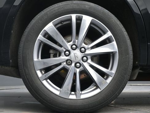 Used 2023 Cadillac XT6 Premium Luxury image 9