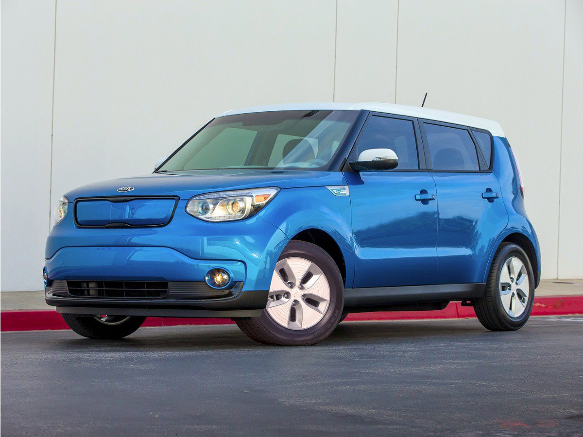 Used 2015 Kia Soul + FWD image 2