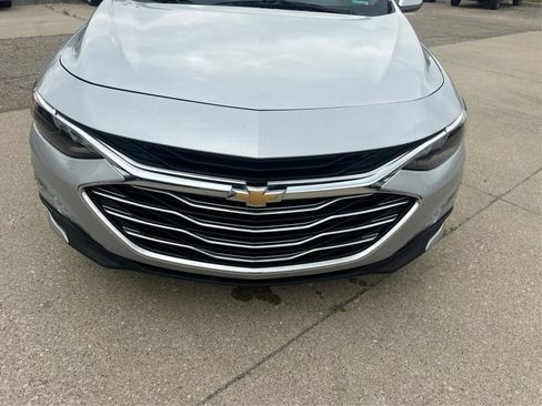 Used 2021 Chevrolet Malibu LT image 14
