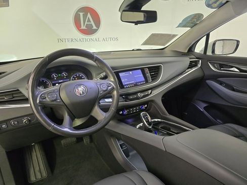 Used 2021 Buick Enclave Essence w/ Sound and Sites Package image 16