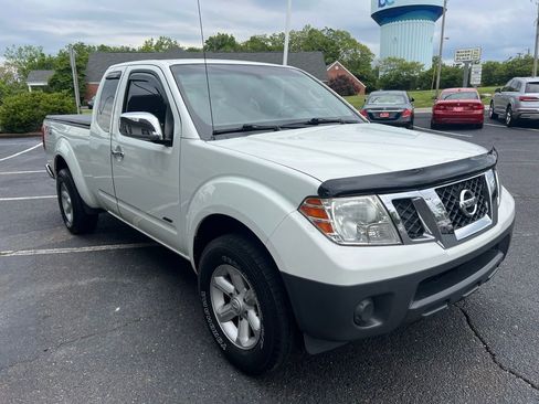 Used 2013 Nissan Frontier S w/ S Preferred Pkg RWD image 4