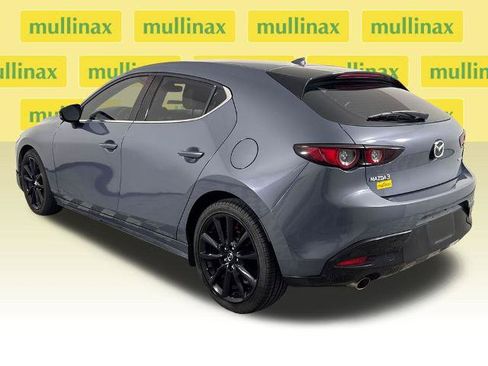 Used 2021 MAZDA MAZDA3 s FWD image 4