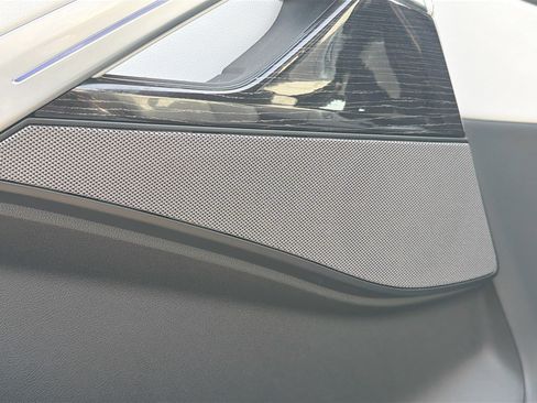 Used 2025 BMW X6 M60i image 24