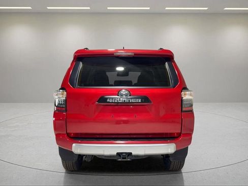 Used 2024 Toyota 4Runner TRD Off-Road image 4