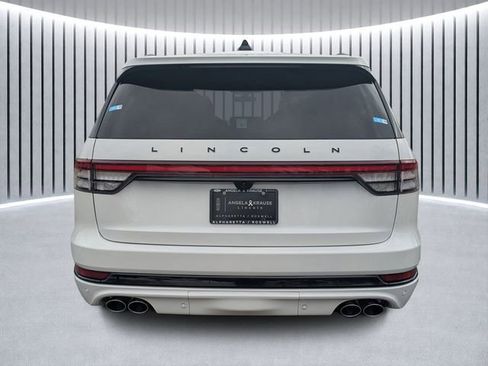 New 2026 Lincoln Aviator Black Label w/ Jet Appearance Package AWD/4WD image 4