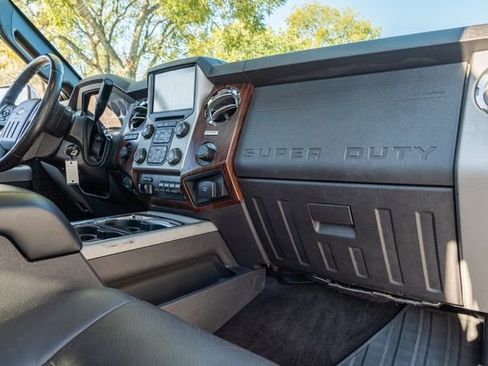 Used 2015 Ford F250 Lariat w/ Lariat Ultimate Package image 48