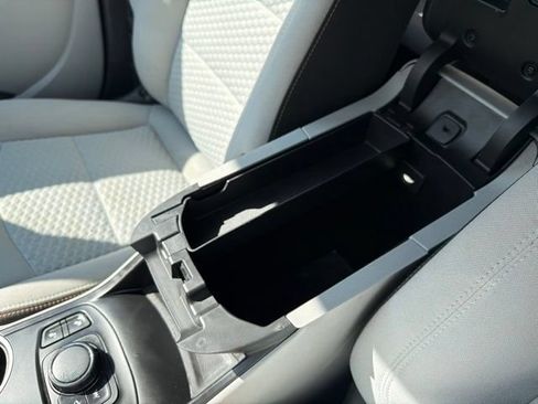 Used 2020 GMC Terrain SLE w/ Driver Convenience Package FWD image 21