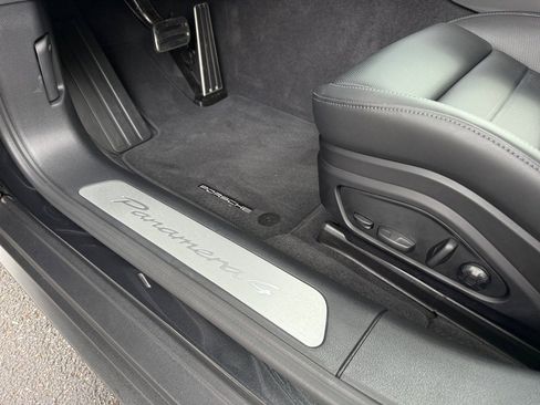New 2025 Porsche Panamera 4 image 22