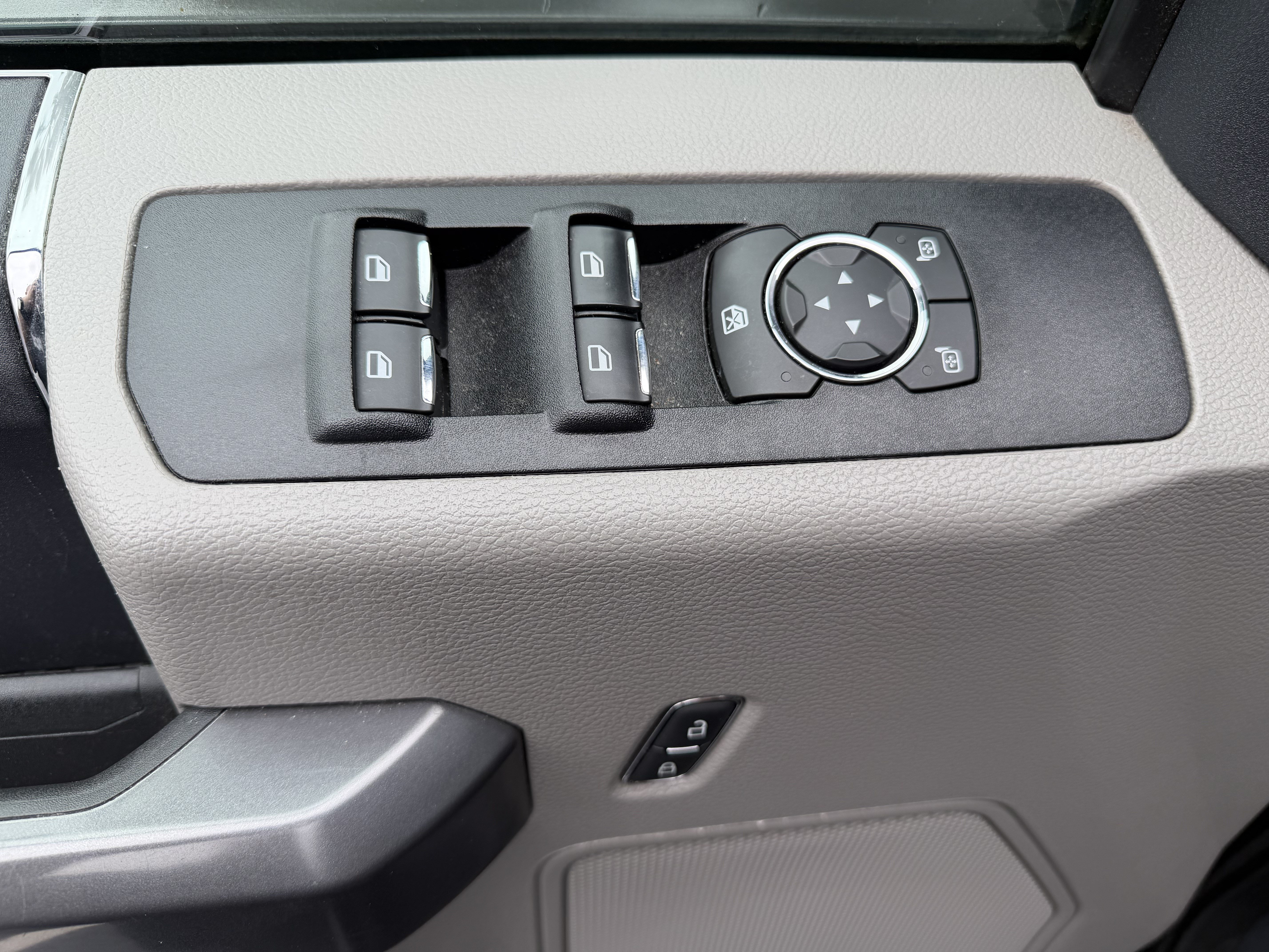 Used 2022 Ford F250 4x4 Crew Cab Super Duty image 14