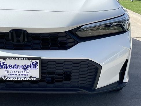 Used 2025 Honda Civic Sport image 8