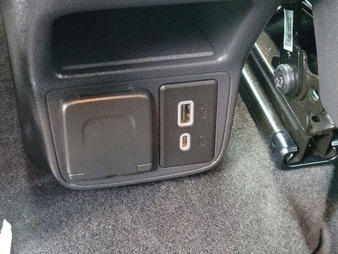 Used 2023 Chevrolet TrailBlazer LT w/ Convenience Package image 11