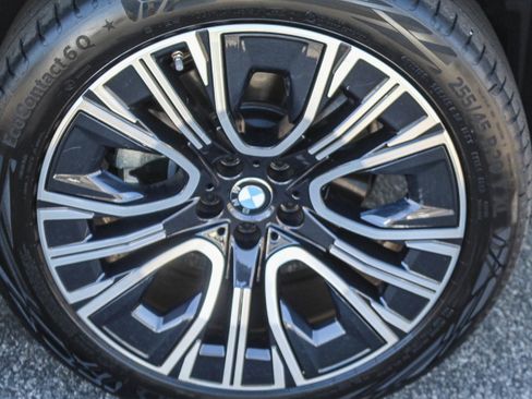 Used 2025 BMW X3 xDrive30i w/ Premium Package image 10