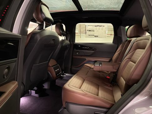 New 2026 Lincoln Nautilus Reserve w/ Jet Appearance Package AWD/4WD image 17
