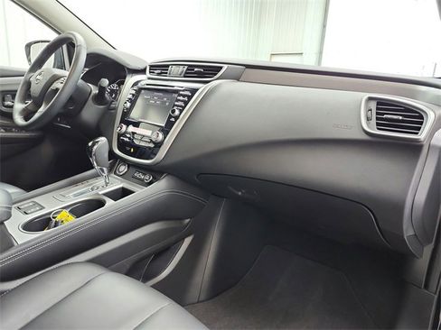 Used 2024 Nissan Murano SV w/ SV Midnight Edition Package image 39