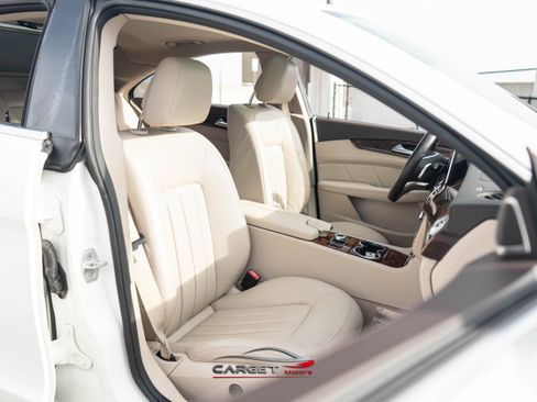 Used 2017 Mercedes-Benz CLS 550 w/ Premium 2 Package image 17