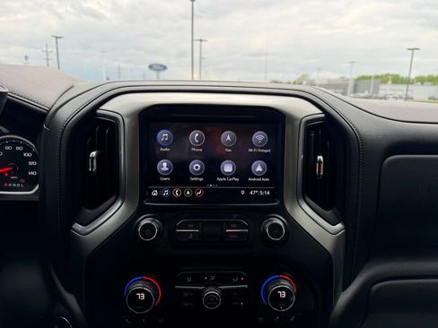 Used 2019 Chevrolet Silverado 1500 LTZ AWD/4WD image 14