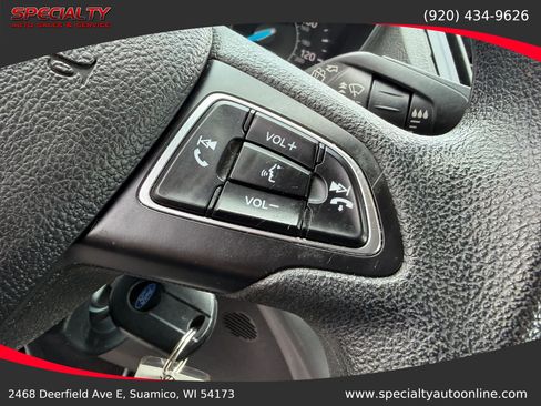 Used 2018 Ford Escape SE AWD/4WD image 17