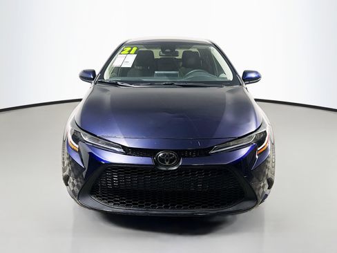 Used 2021 Toyota Corolla LE FWD image 9