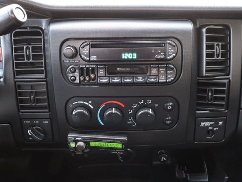 Used 2001 Dodge Dakota SLT image 33