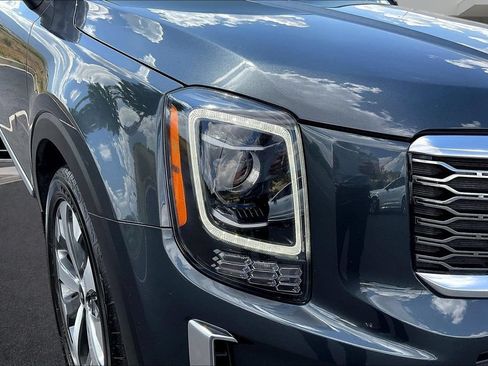Used 2020 Kia Telluride S w/ S 8 Passenger Seating Package FWD image 33