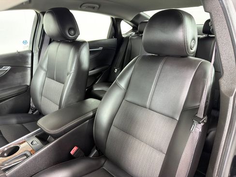 Used 2014 Chevrolet Impala LT image 12