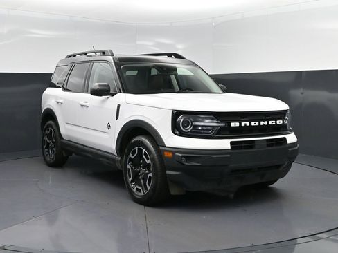 Used 2022 Ford Bronco Sport Outer Banks w/ Tech Package image 9