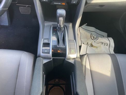 Used 2019 Honda Civic EX image 22