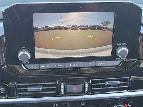 New 2025 Nissan Pathfinder SV w/ SV Premium Package image 8