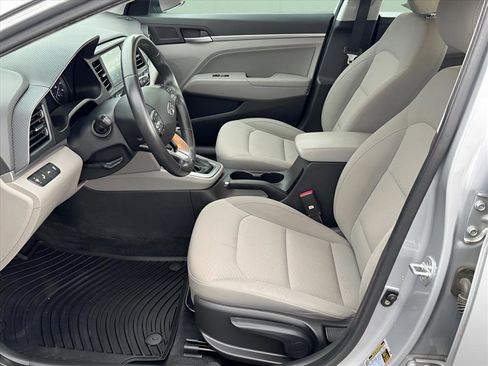 Used 2020 Hyundai Elantra Value Edition w/ Winter Weather Package image 5