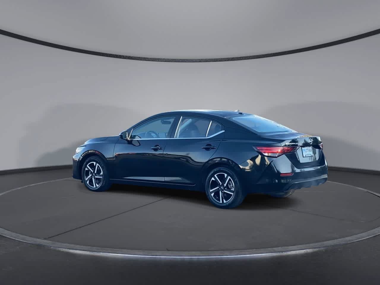 Used 2024 Nissan Sentra SV FWD image 3