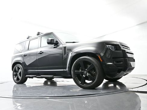 Used 2024 Land Rover Defender 110 V8 image 52