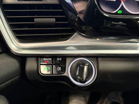Used 2019 Porsche Panamera 4 image 78