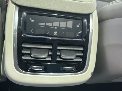 New 2026 Volvo XC60 B5 Ultra w/ Protection Package Premier image 8