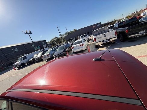 Used 2016 Ford Escape SE image 4