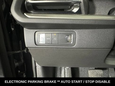 Used 2024 Chevrolet Traverse LT w/ LPO, Floor Liner Package FWD image 15