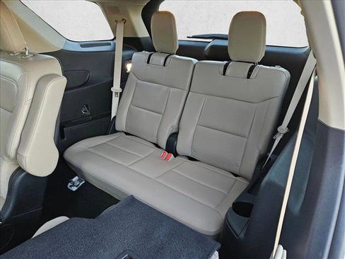 Used 2022 Ford Explorer Limited w/ Equipment Group 301A image 19